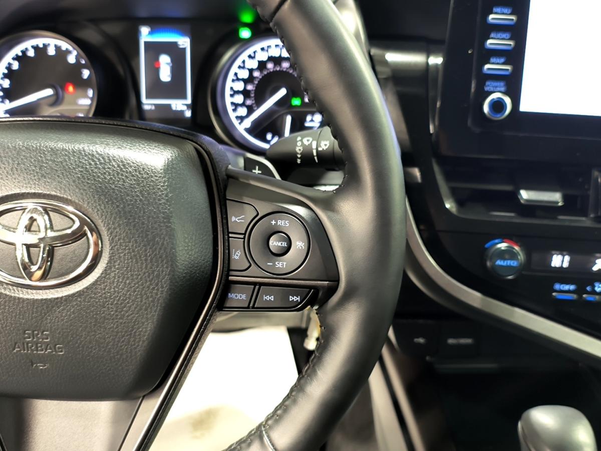 2024 Toyota Camry - Image 25