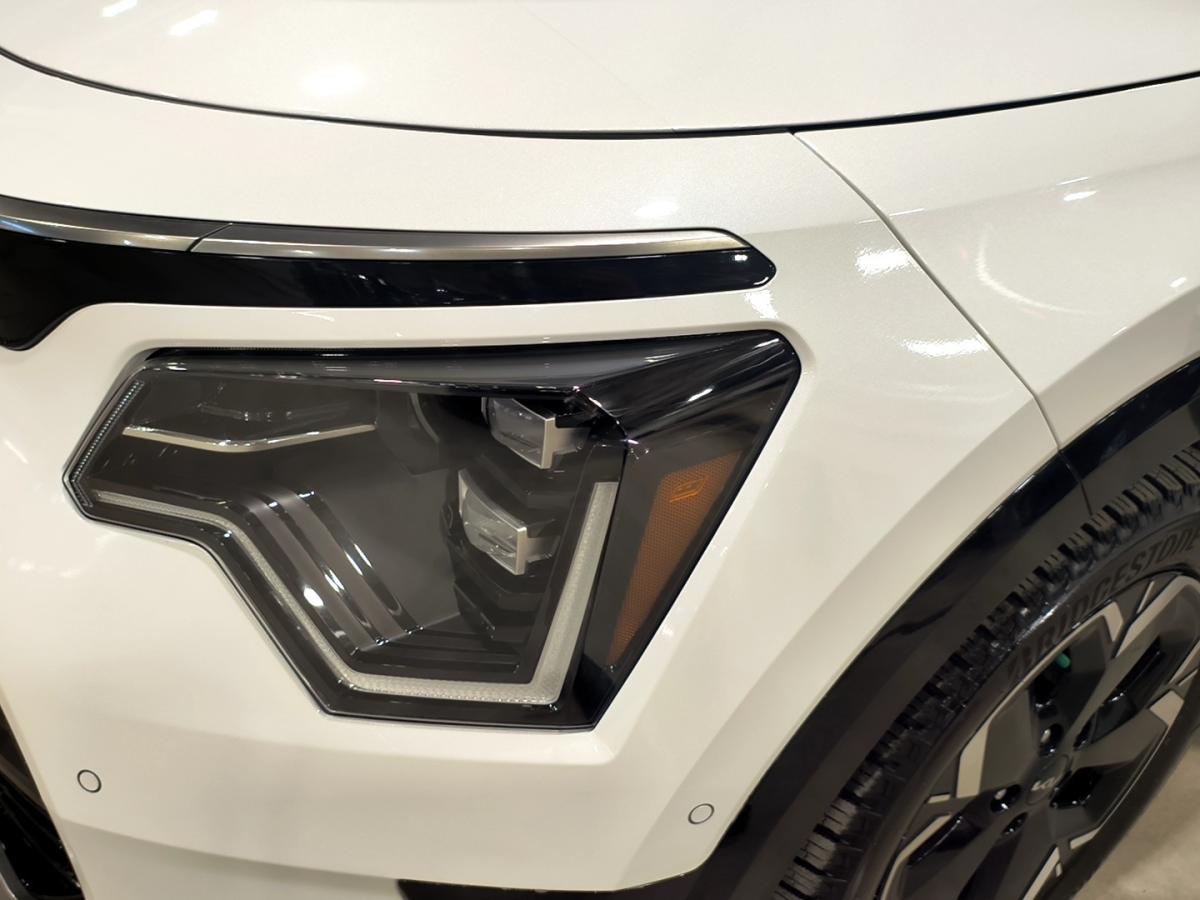 2024 Kia Niro EV - Image 11