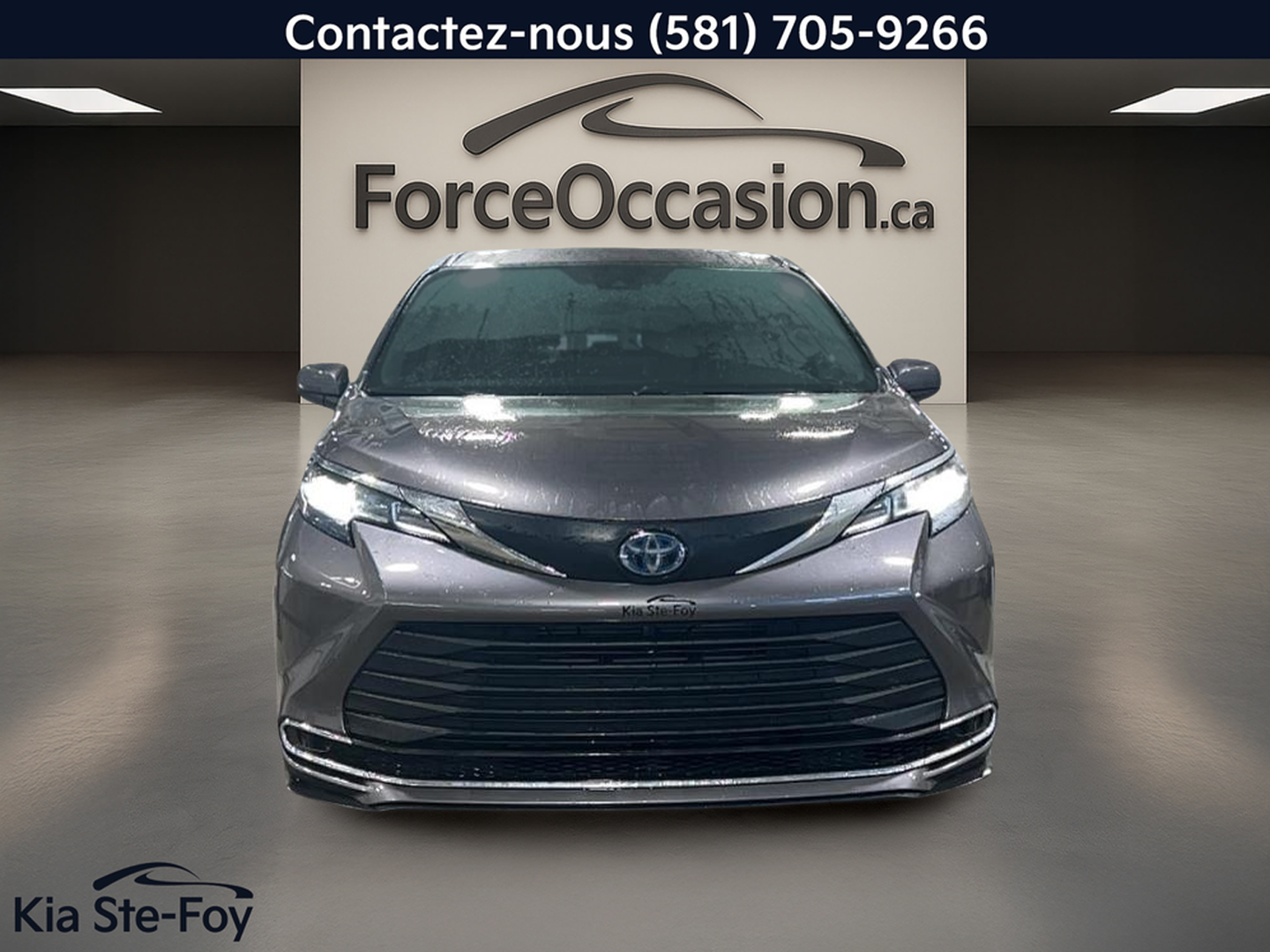 2023 Toyota Sienna - Image 2