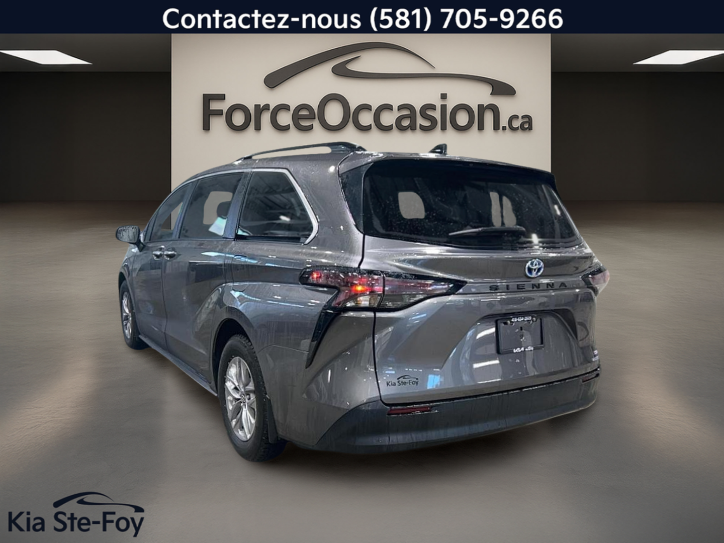 2023 Toyota Sienna - Image 9