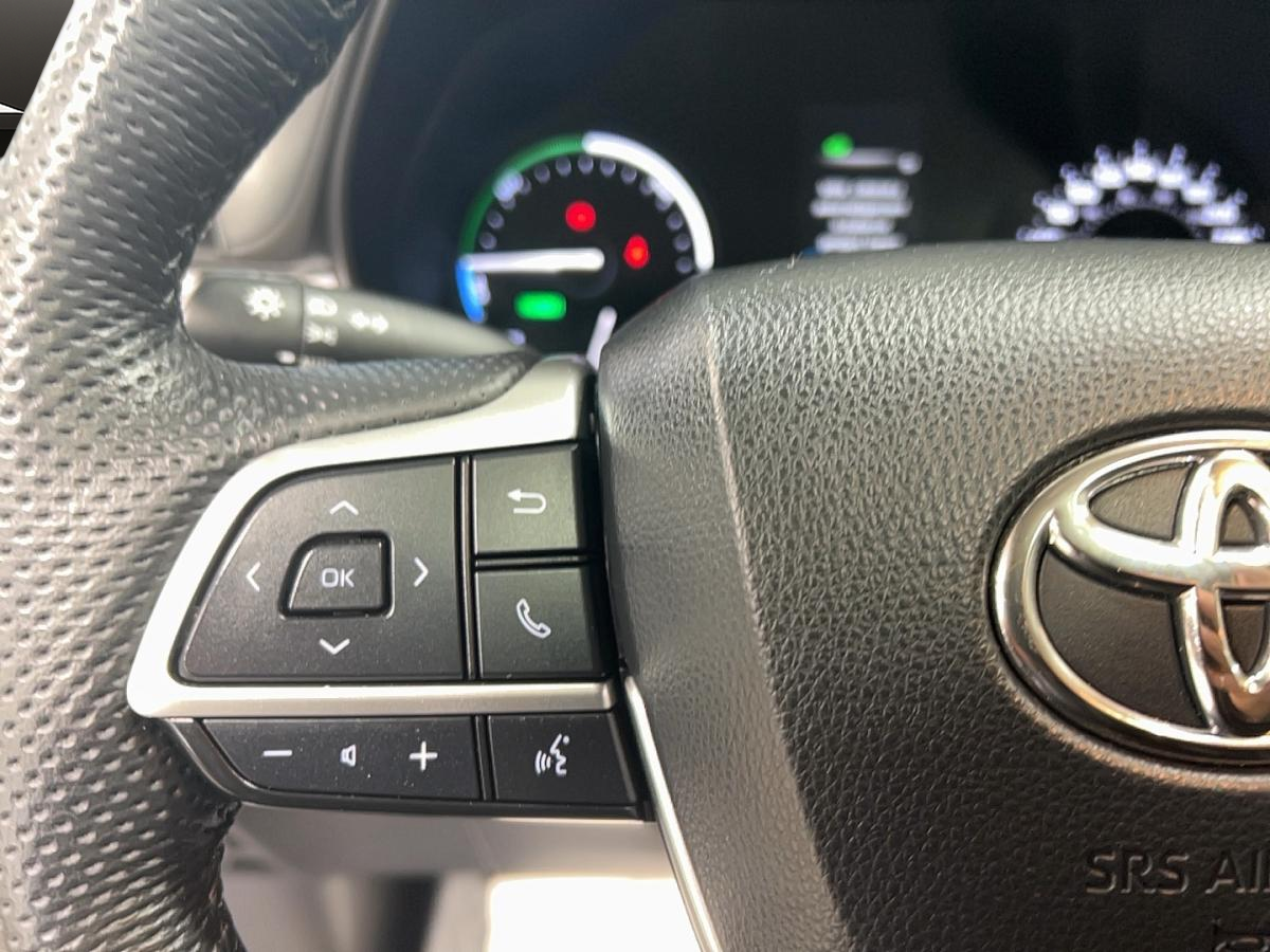 2023 Toyota Sienna - Image 17