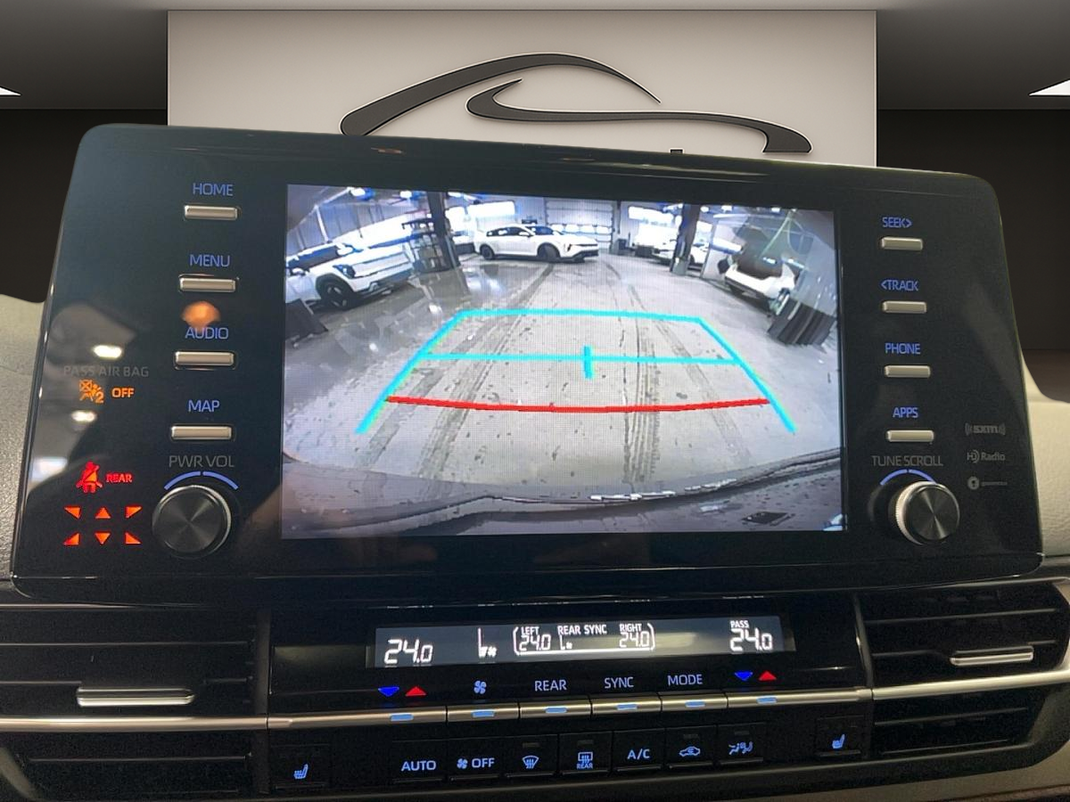 2023 Toyota Sienna - Image 22