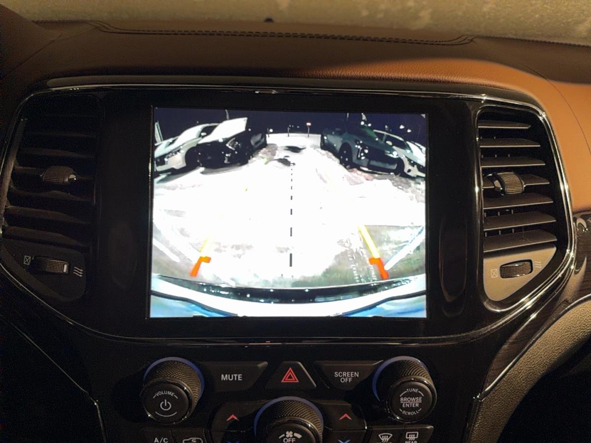 2021 Jeep Grand Cherokee - Image 17