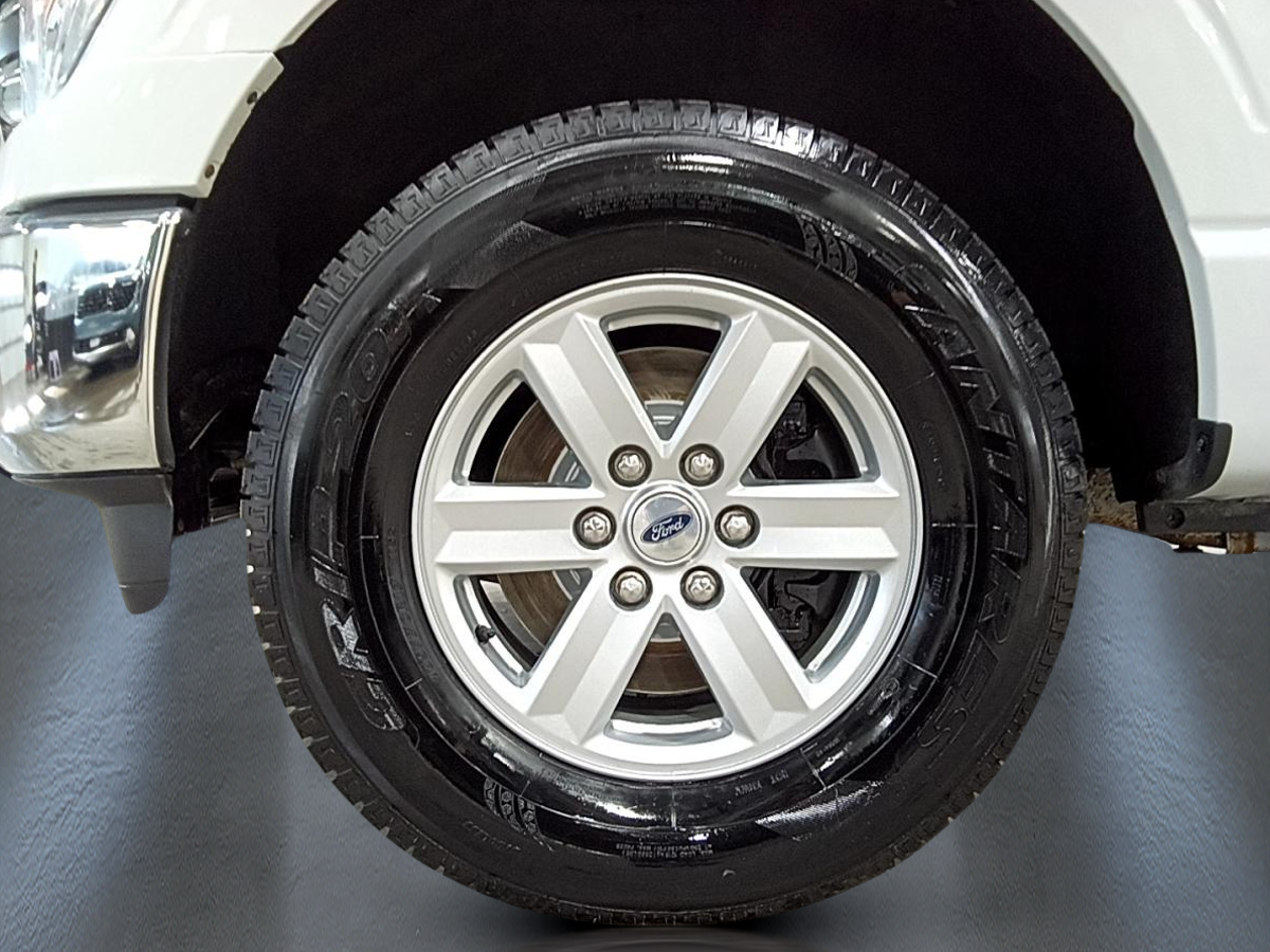 2022 Ford F-150 - Image 7