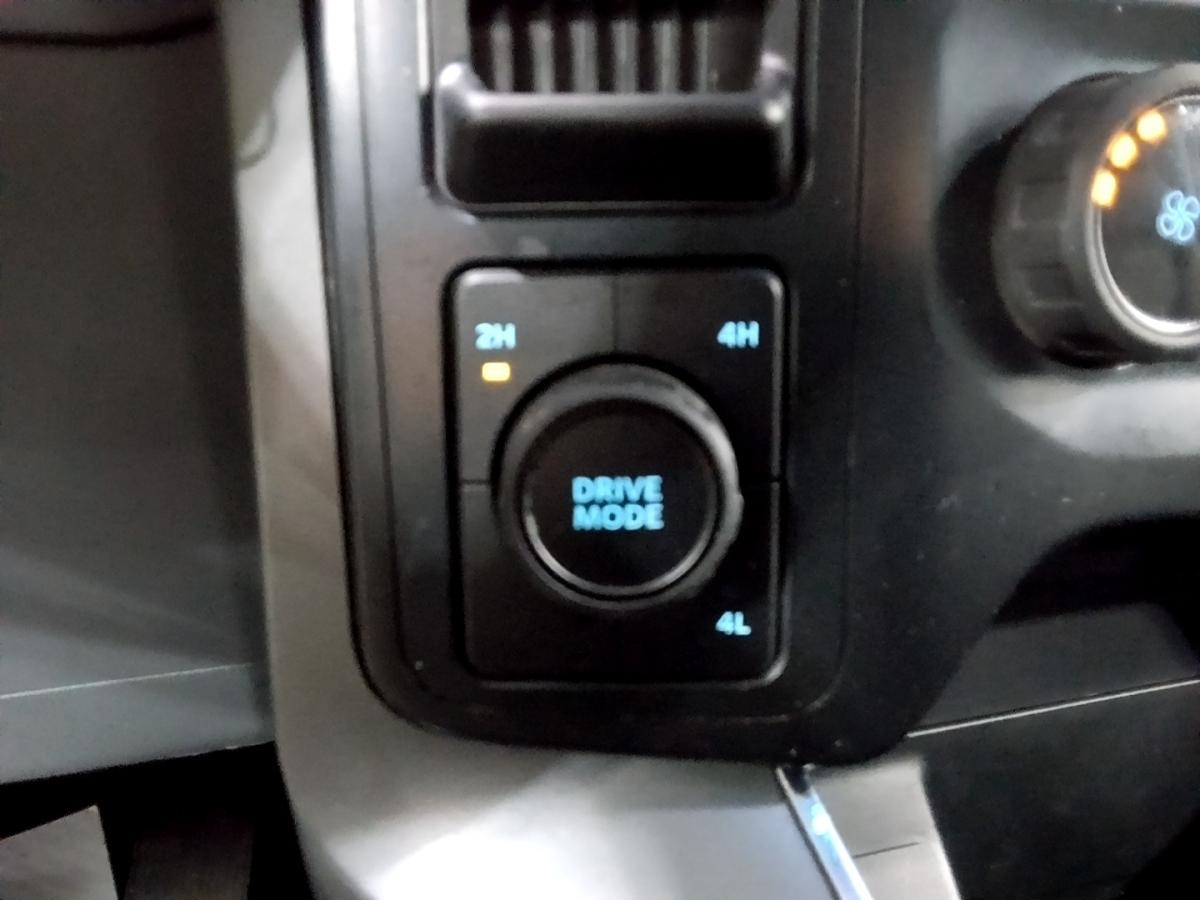 2022 Ford F-150 - Image 25