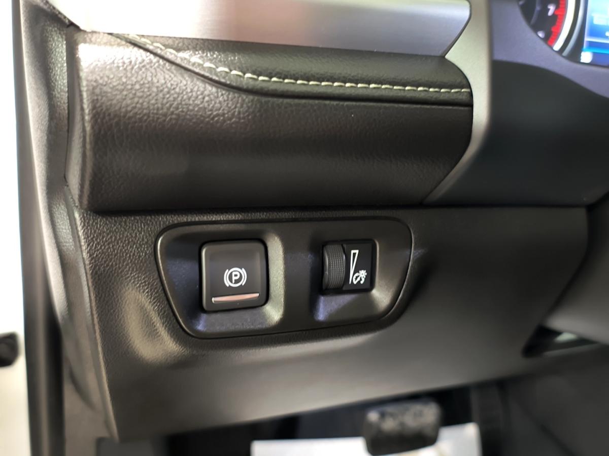 2021 GMC Acadia - Image 27