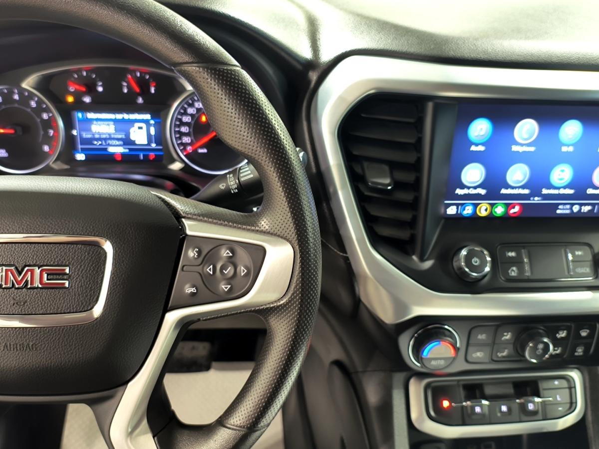 2021 GMC Acadia - Image 32