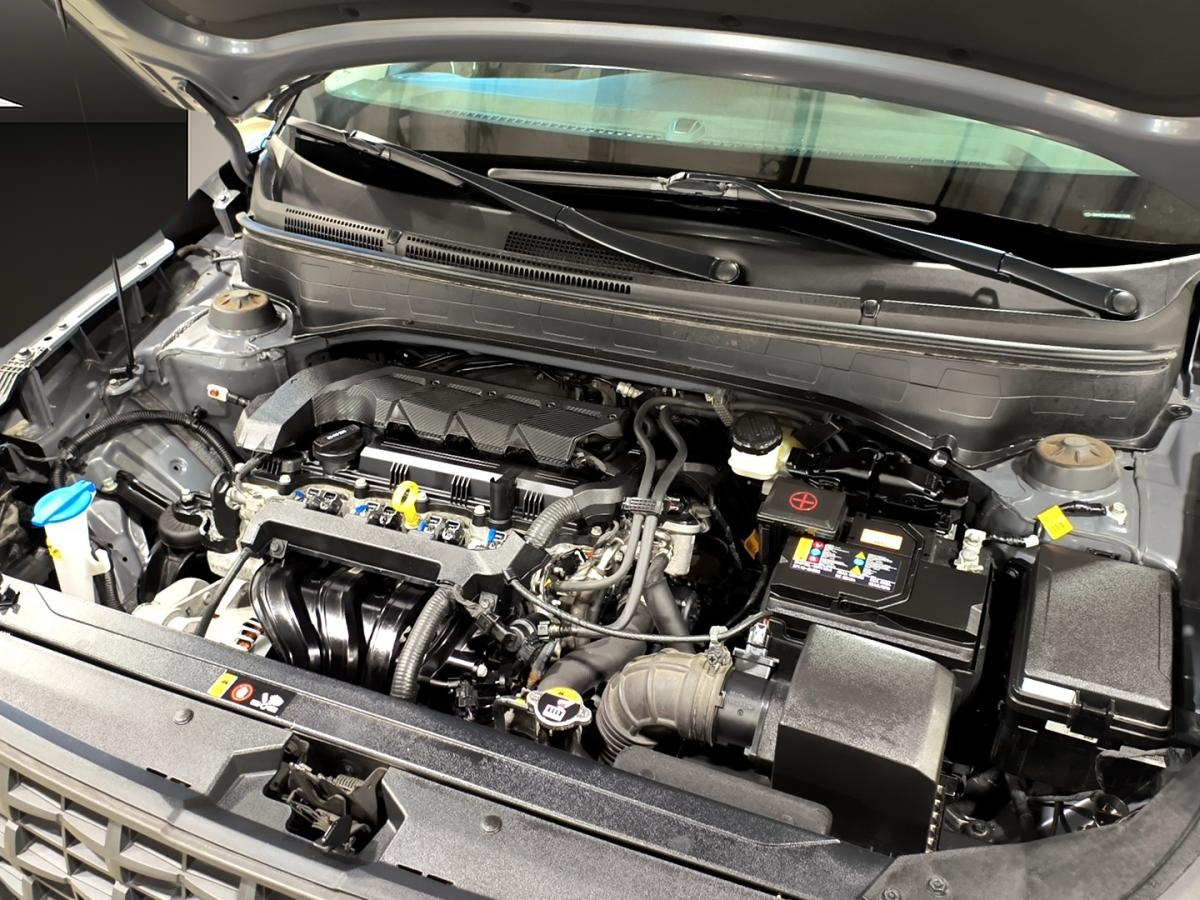 2024 Hyundai Venue - Image 9