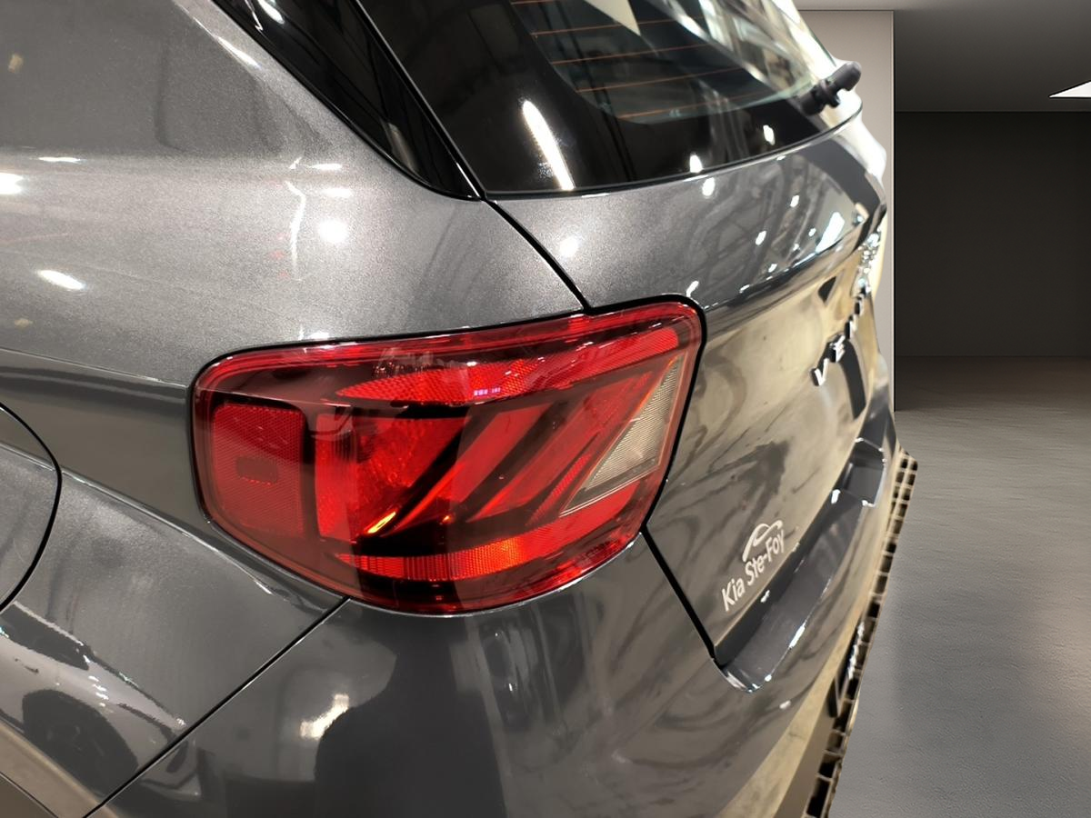 2024 Hyundai Venue - Image 13