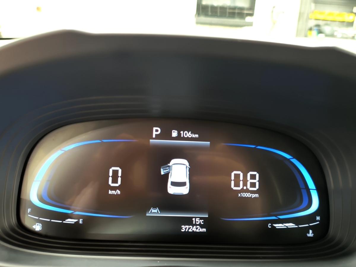 2024 Hyundai Venue - Image 17