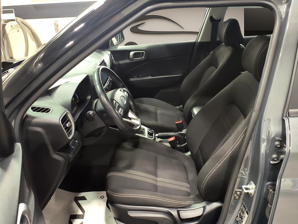 2024 Hyundai Venue - Image 21