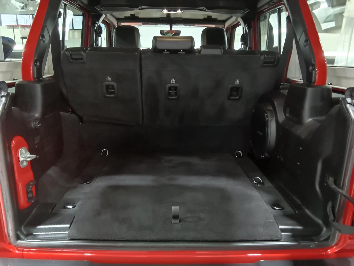 2023 Jeep Wrangler 4xe - Image 31