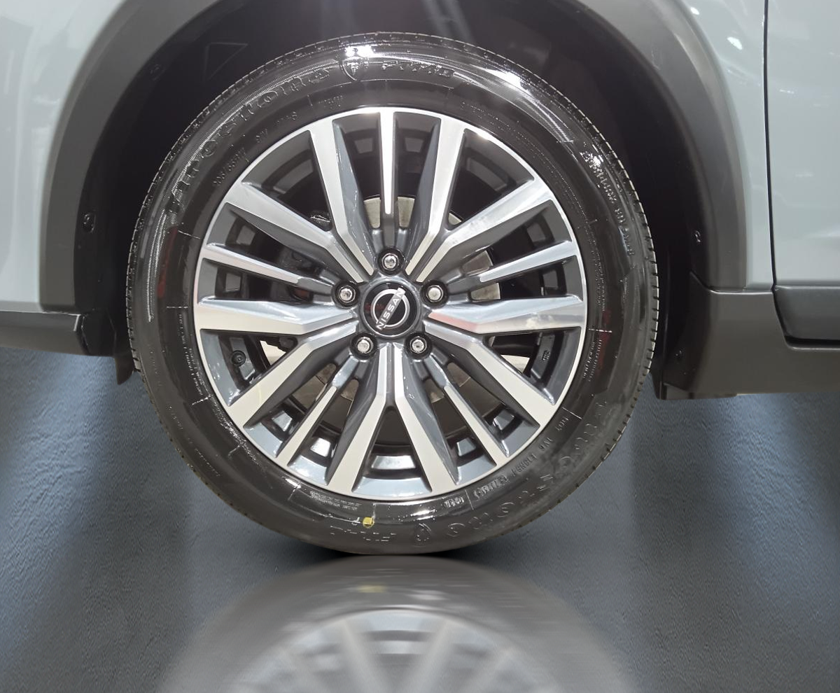 2025 Nissan Kicks Play - Image 7