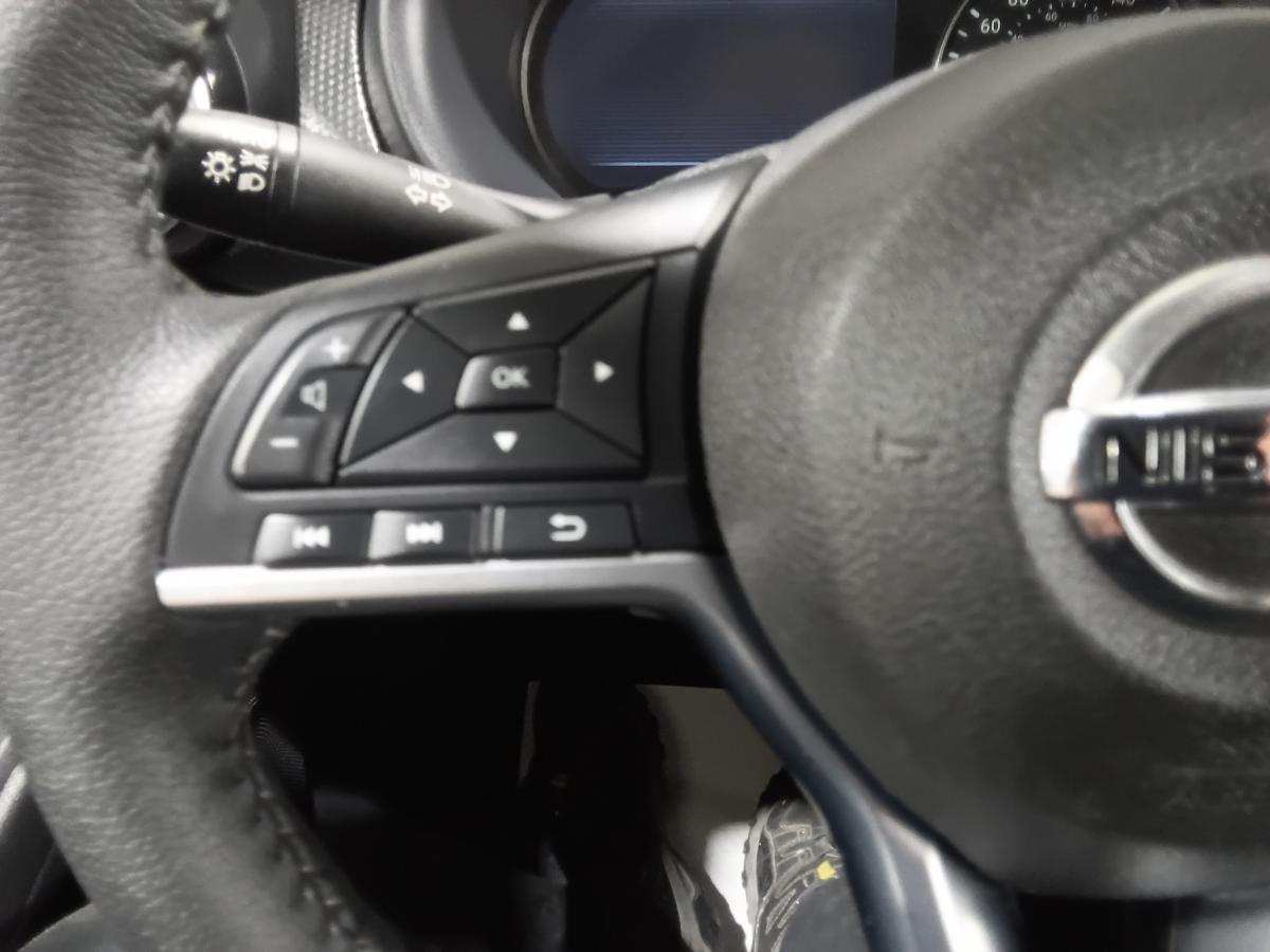 2025 Nissan Kicks Play - Image 17