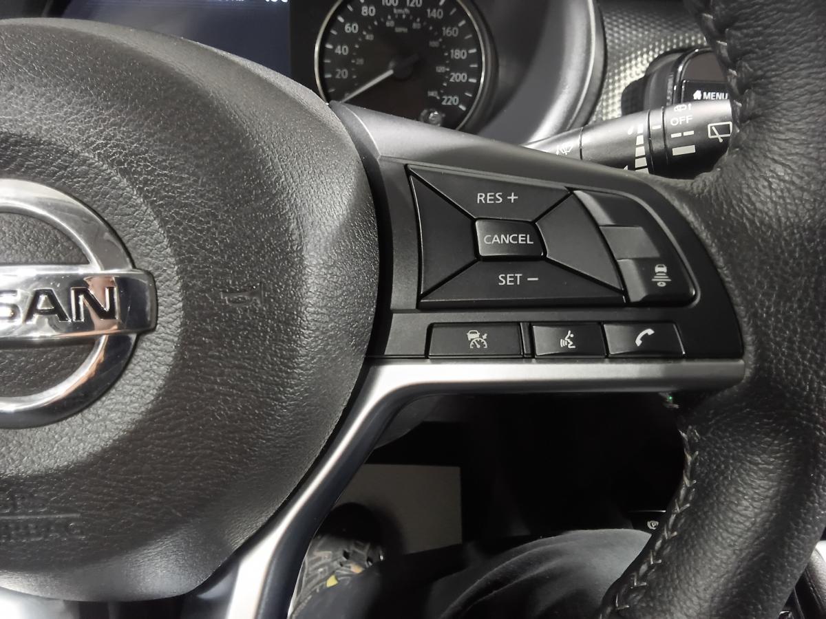 2025 Nissan Kicks Play - Image 18