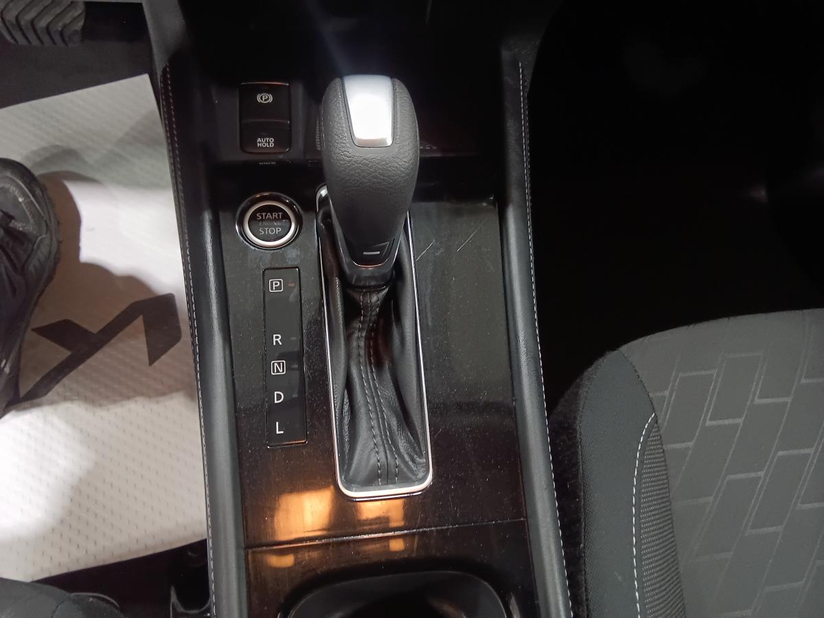 2025 Nissan Kicks Play - Image 26