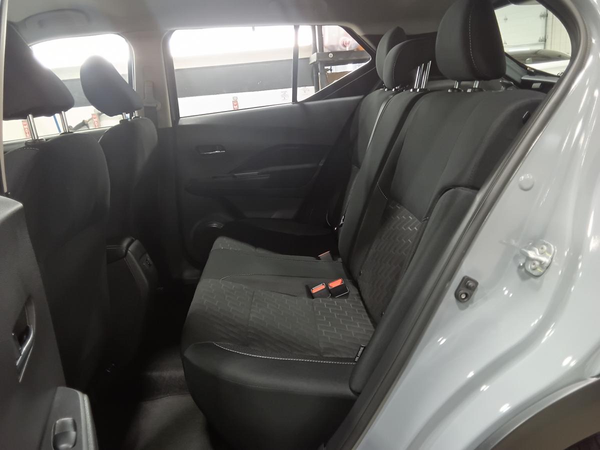 2025 Nissan Kicks Play - Image 27
