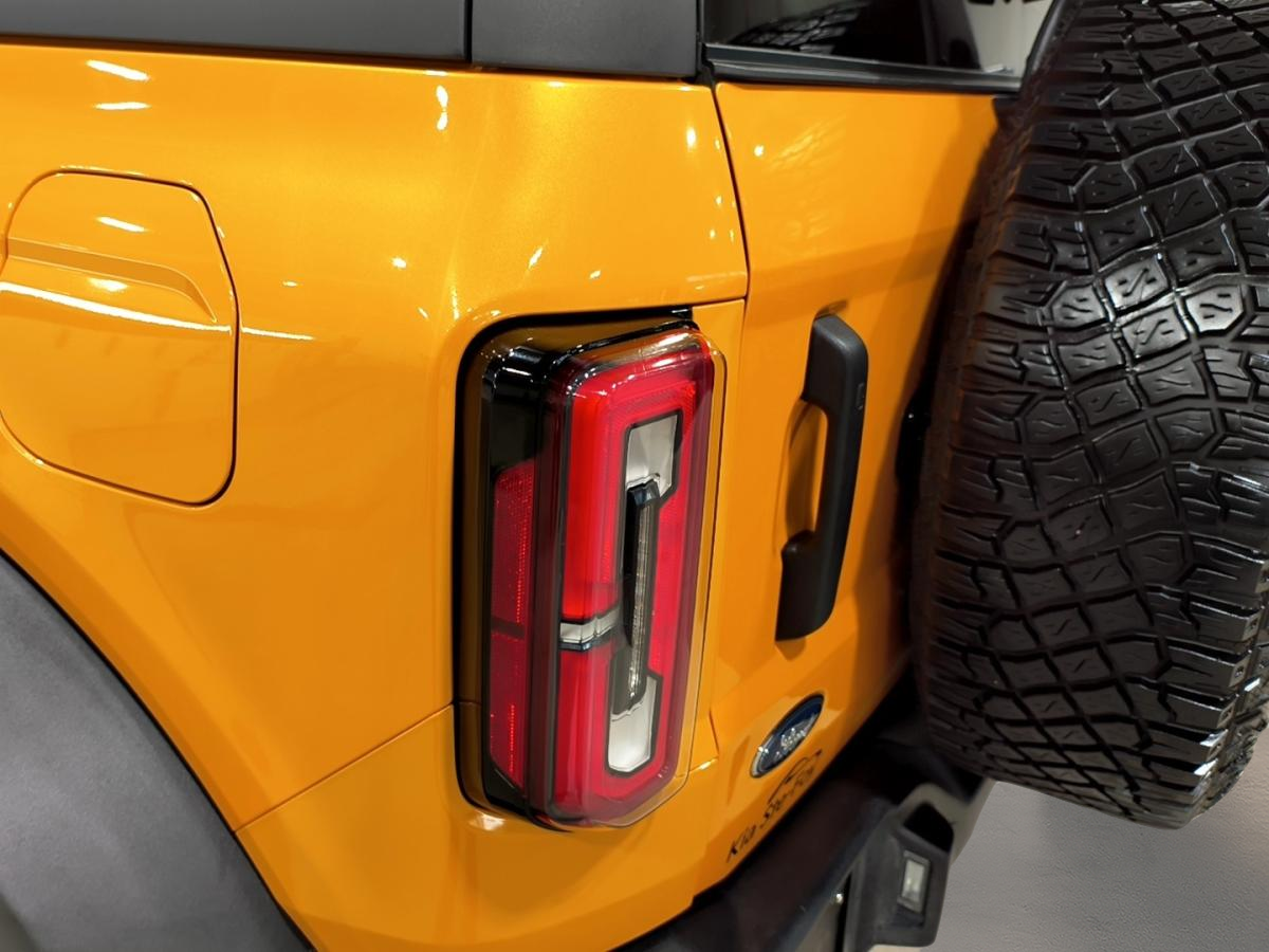 2022 Ford Bronco - Image 14