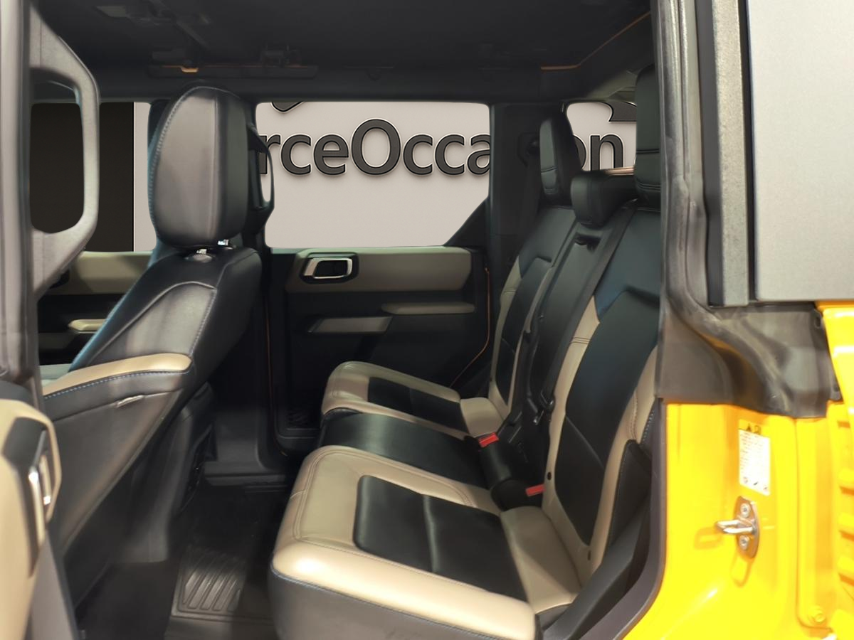 2022 Ford Bronco - Image 22