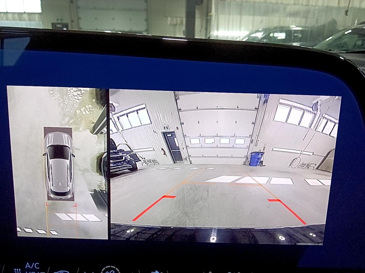 2025 Chevrolet Equinox EV - Image 23