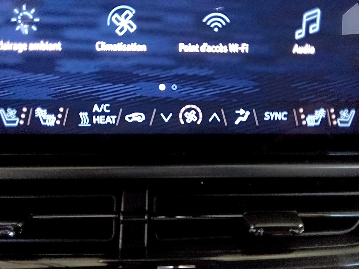 2025 Chevrolet Equinox EV - Image 34