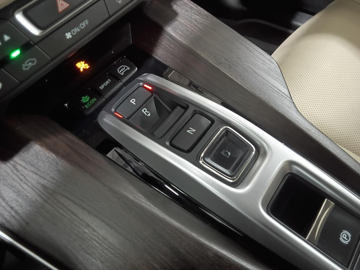 2018 Honda Clarity Plug-in Hybrid - Image 21