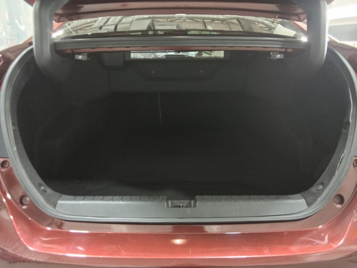 2018 Honda Clarity Plug-in Hybrid - Image 28