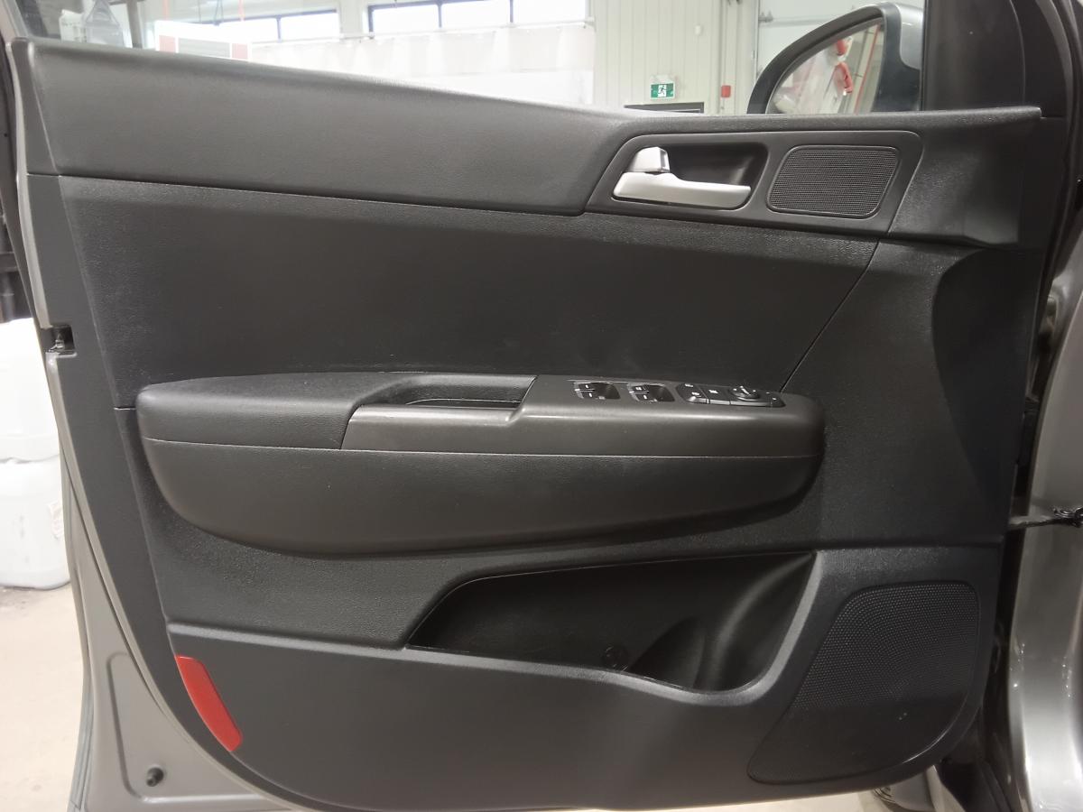 2019 Kia Sportage - Image 14