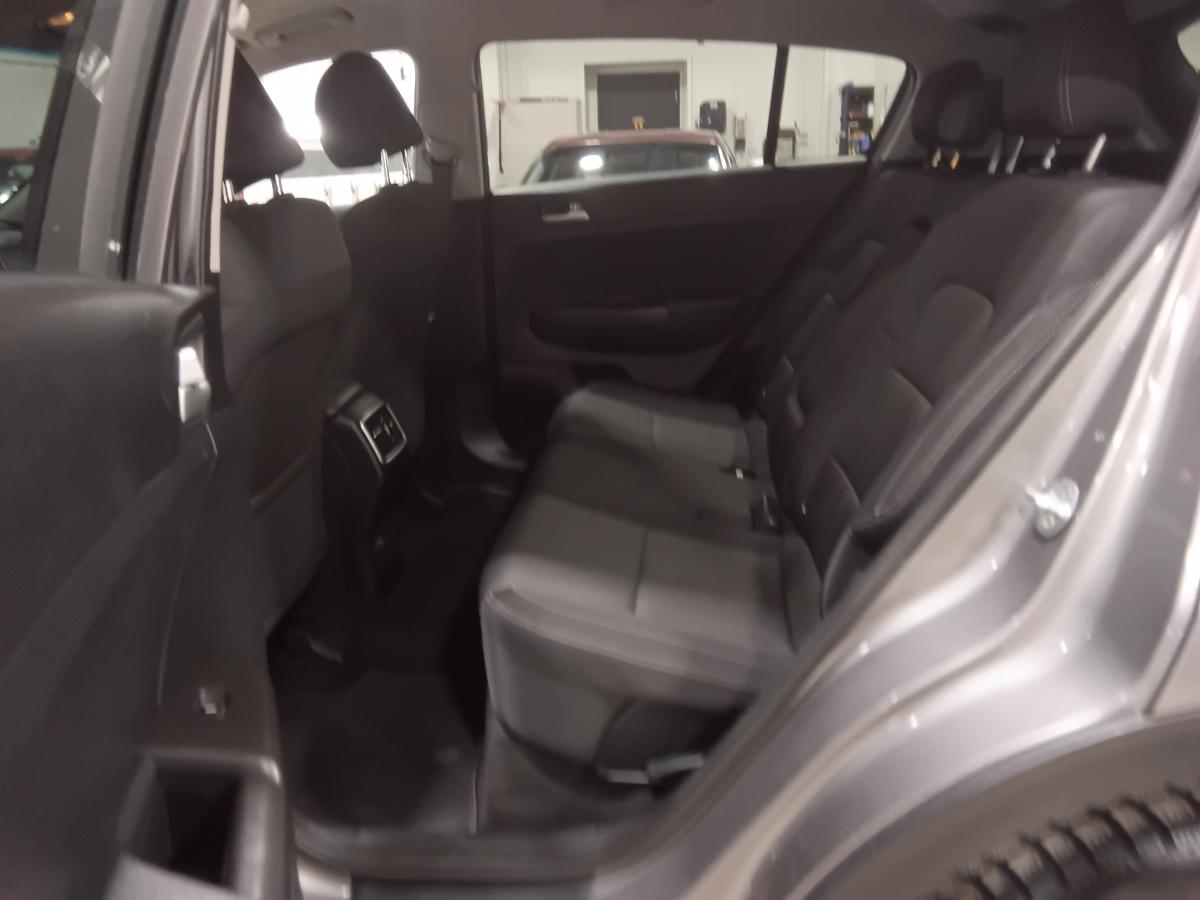 2019 Kia Sportage - Image 25