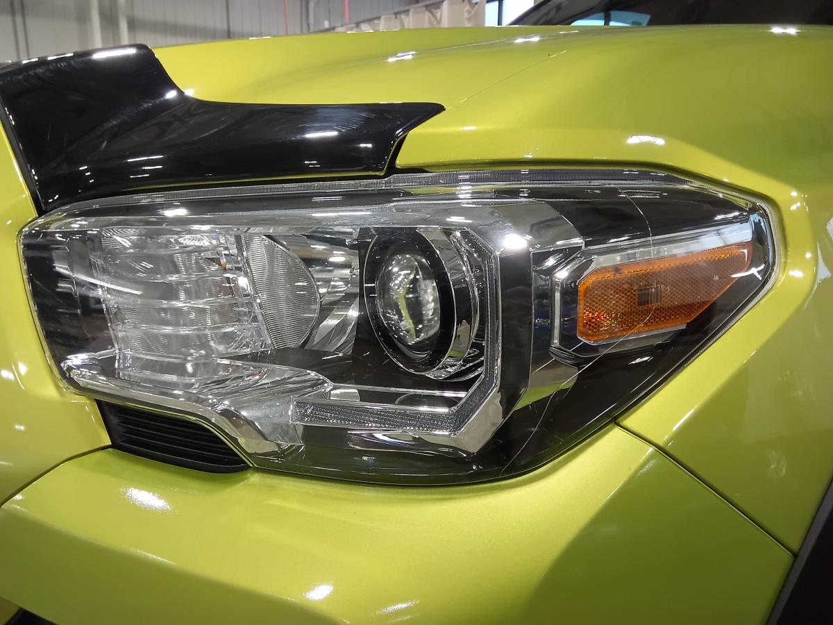 2023 Toyota Tacoma - Image 9