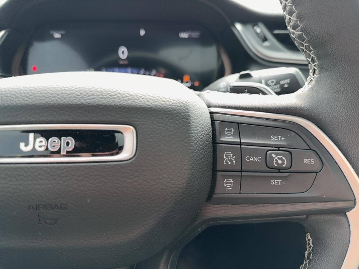 2024 Jeep Grand Cherokee L - Image 16