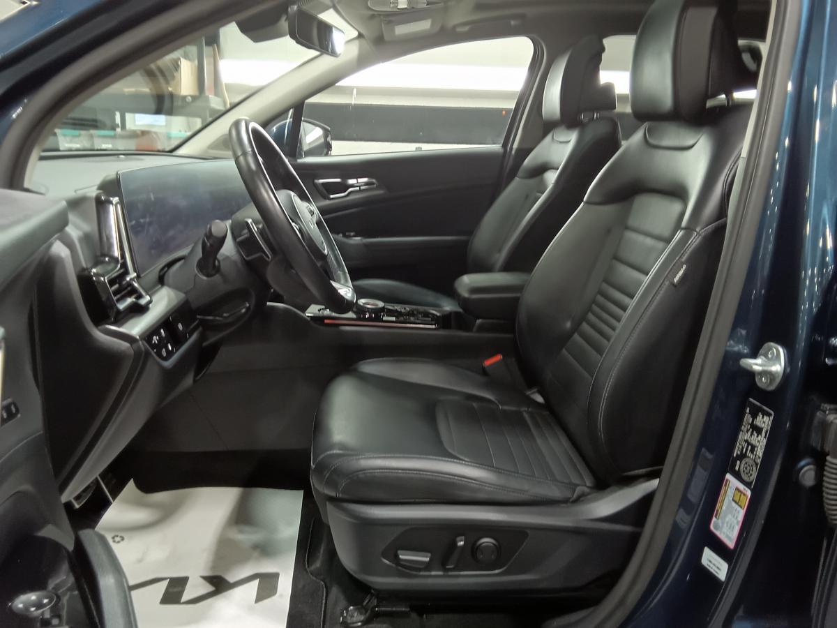 2023 Kia Sportage - Image 13