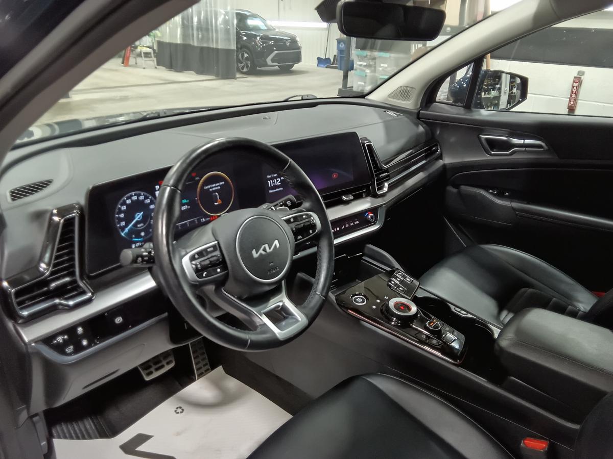 2023 Kia Sportage - Image 15