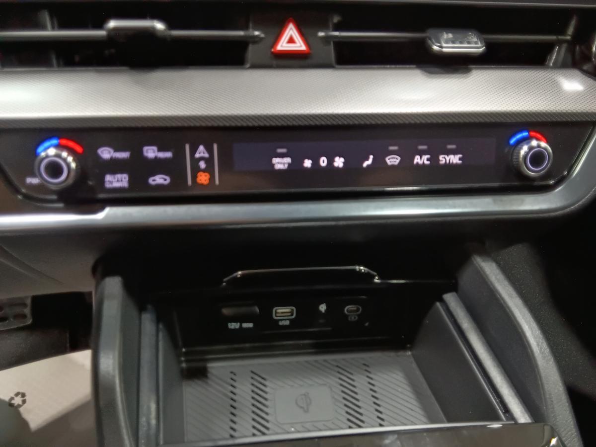 2023 Kia Sportage - Image 23