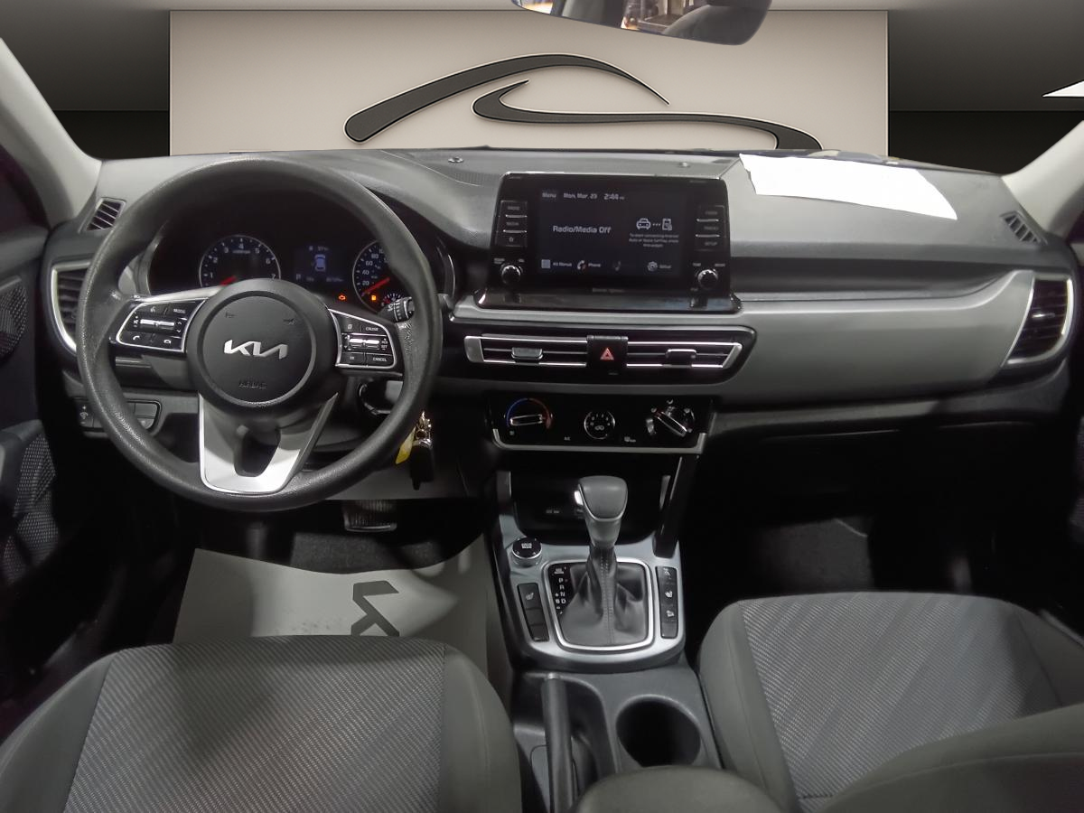 2022 Kia Seltos - Image 4