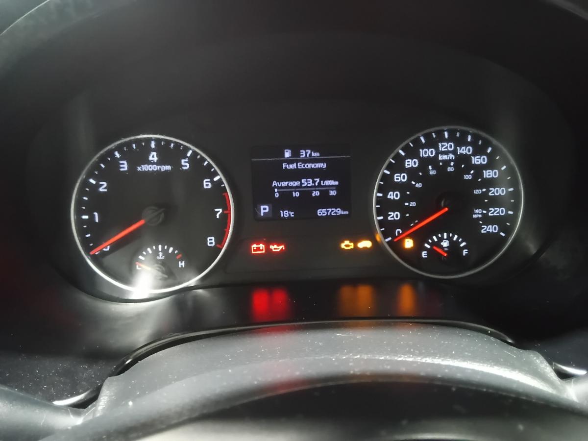 2022 Kia Seltos - Image 16