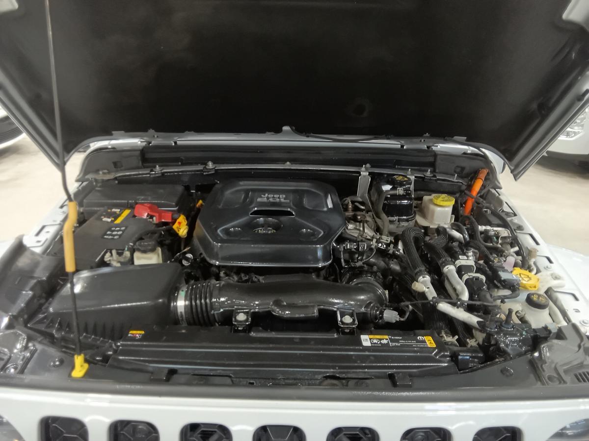 2023 Jeep Wrangler 4xe - Image 9