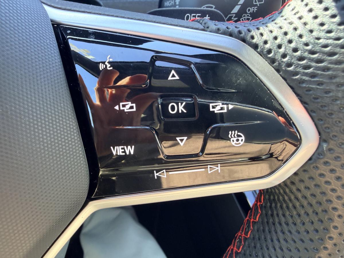 2024 Volkswagen Golf GTI - Image 16