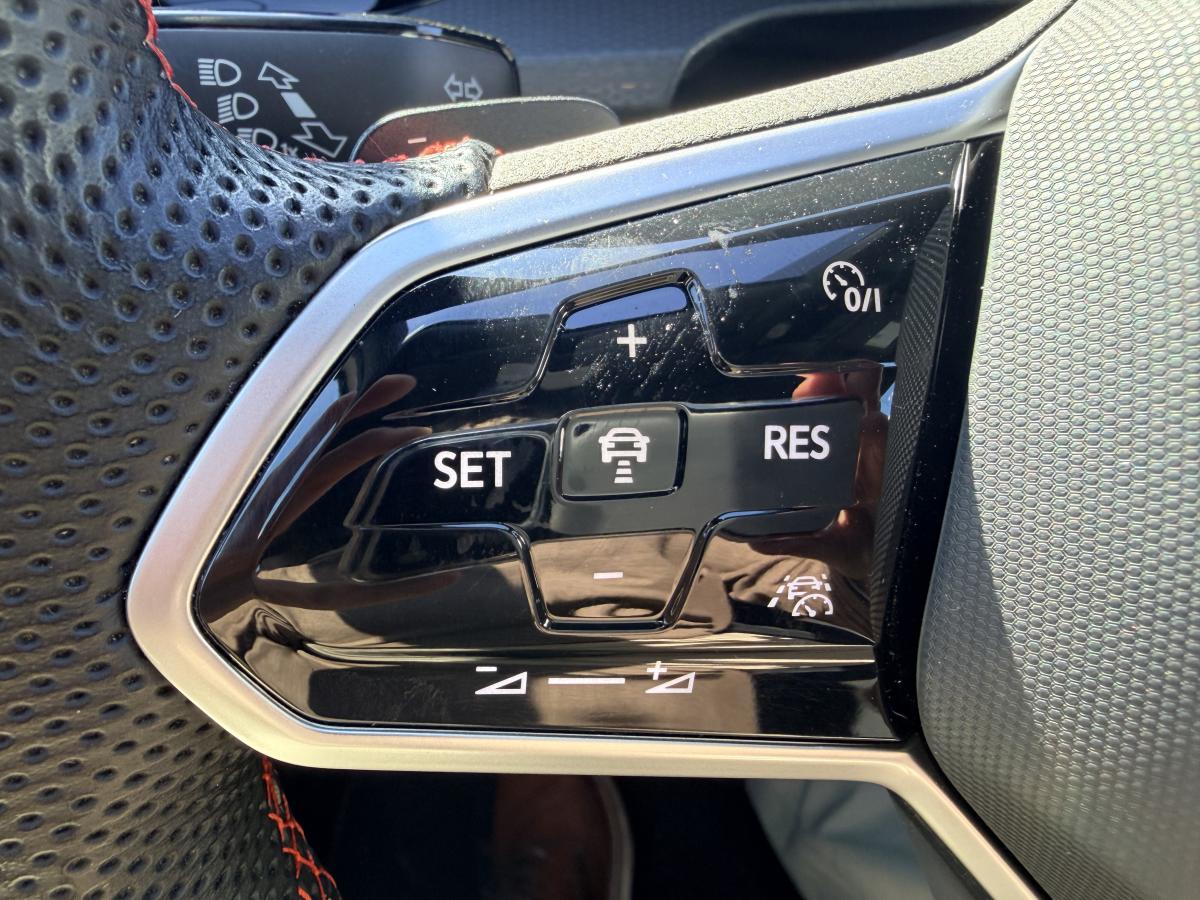 2024 Volkswagen Golf GTI - Image 17