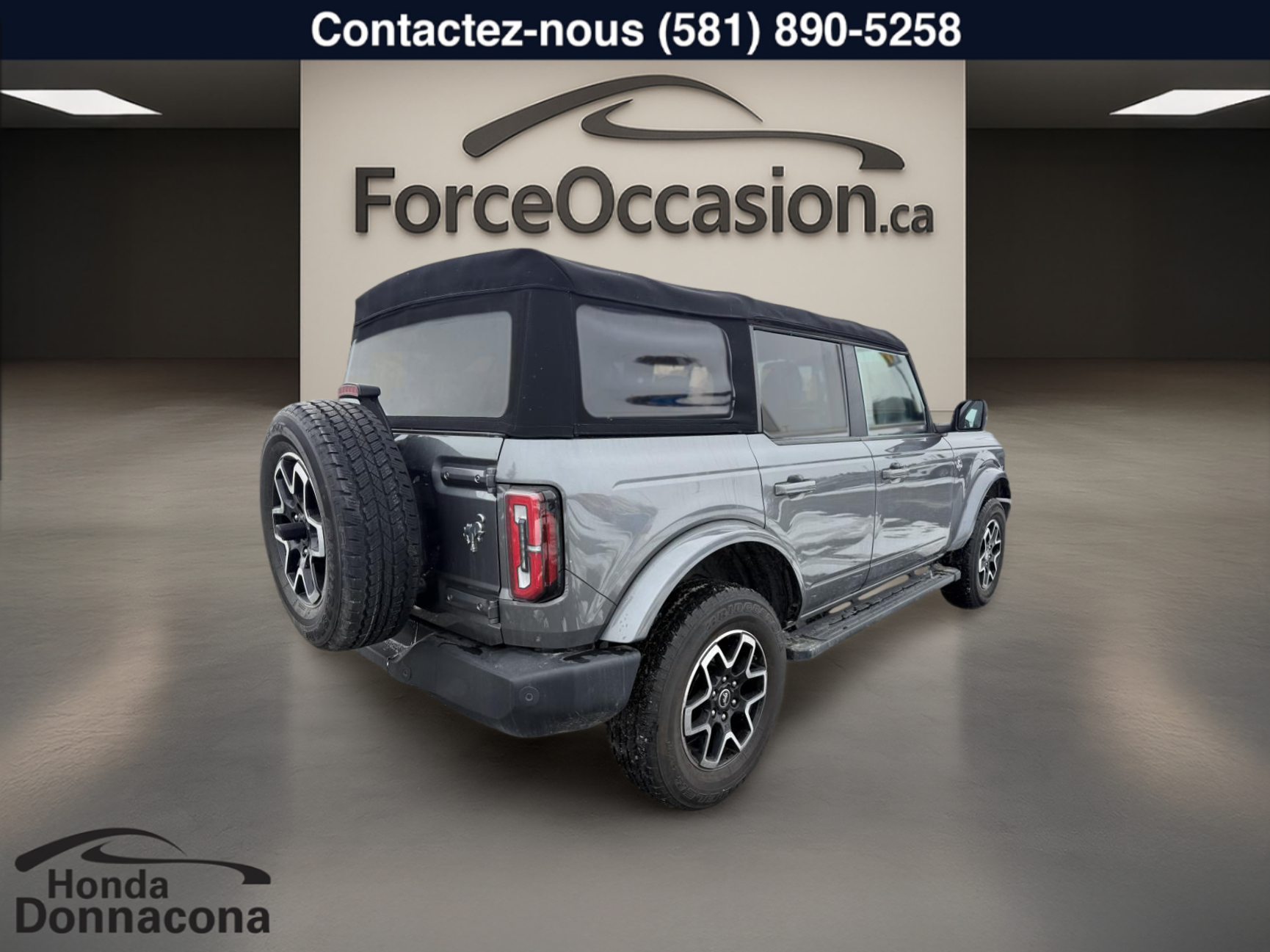 2022 Ford Bronco - Image 10