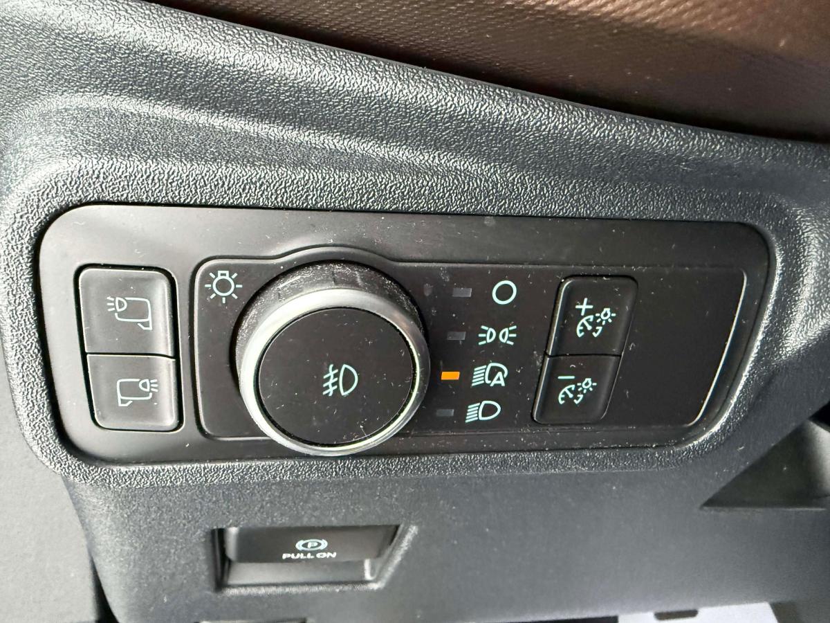 2022 Ford Bronco - Image 19