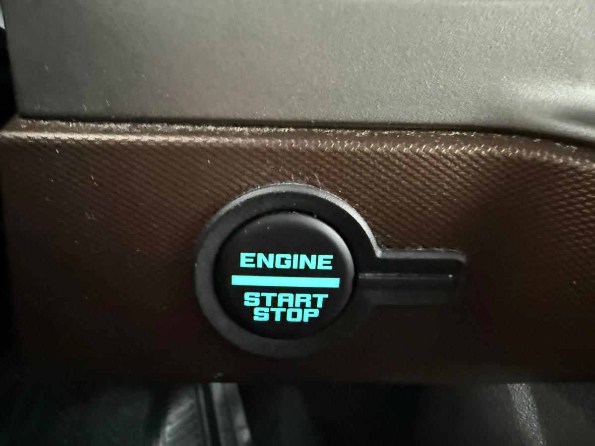 2022 Ford Bronco - Image 20