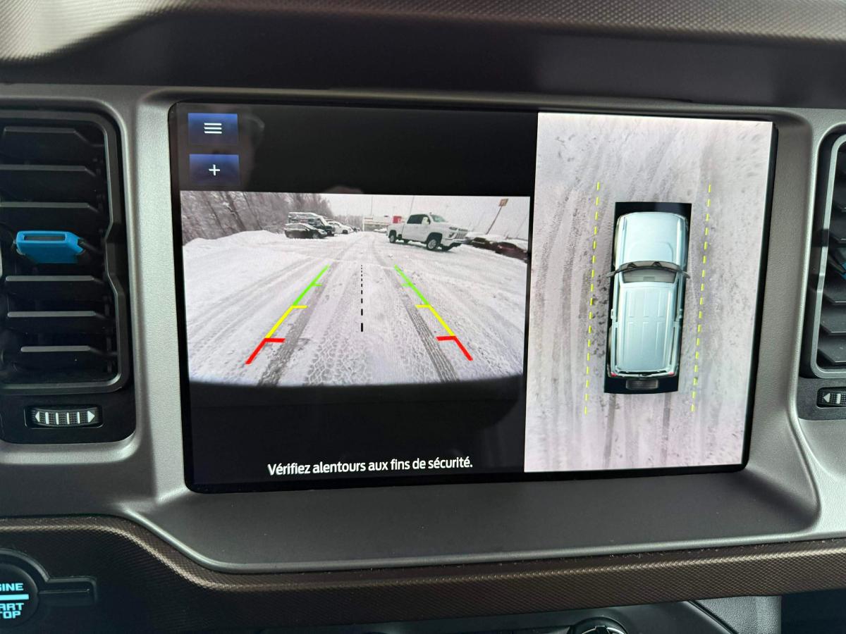 2022 Ford Bronco - Image 22