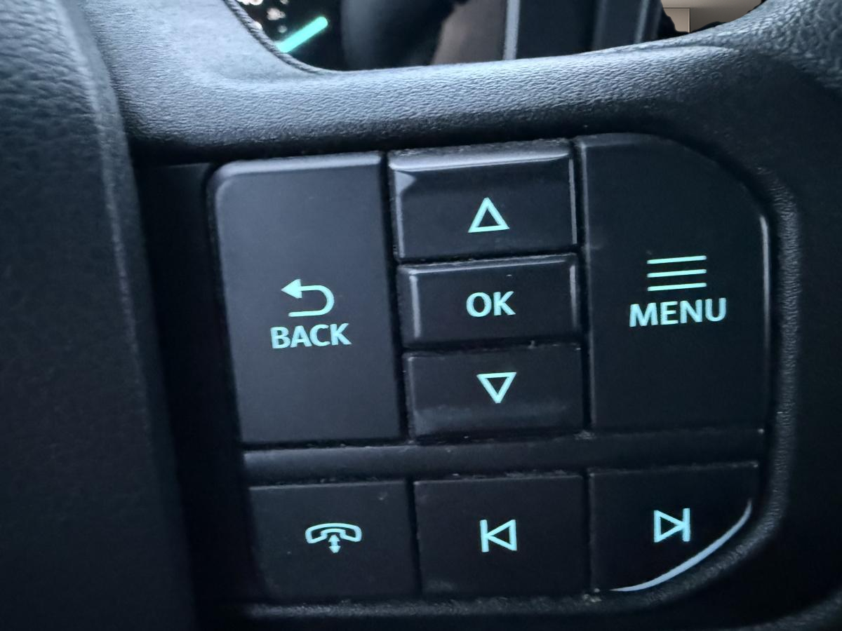 2022 Ford F-150 - Image 13