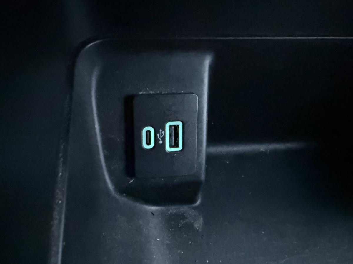 2022 Ford F-150 - Image 16