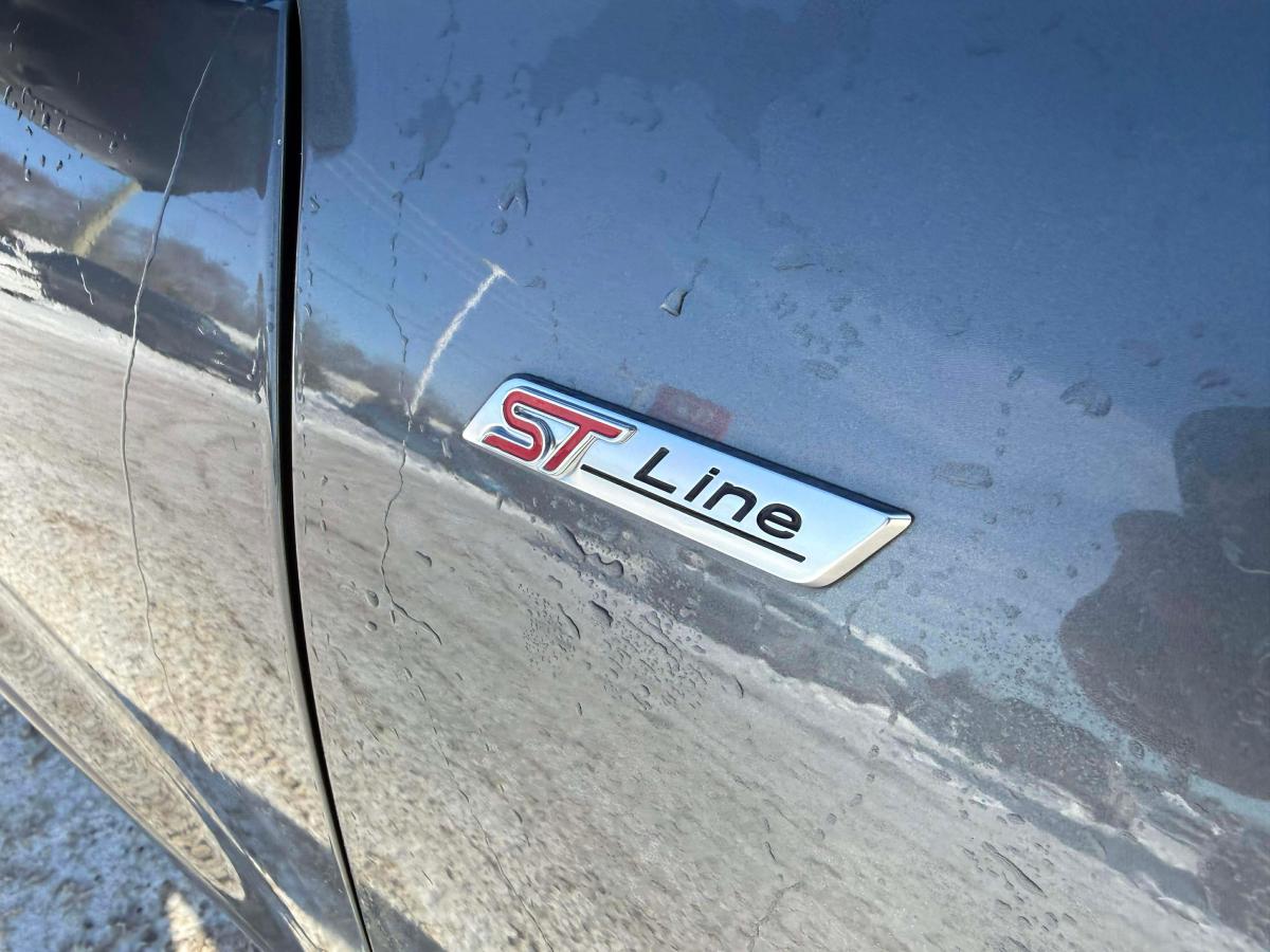 2023 Ford Escape - Image 9