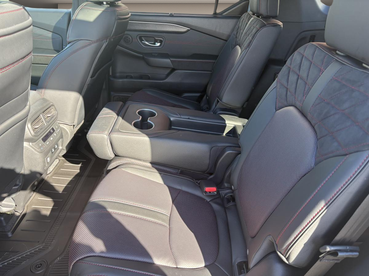 2026 Honda Pilot - Image 12