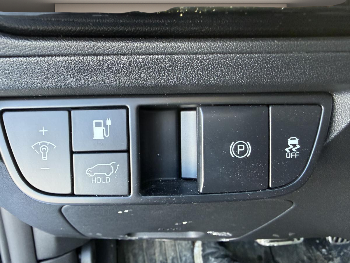 2024 Kia EV6 - Image 8