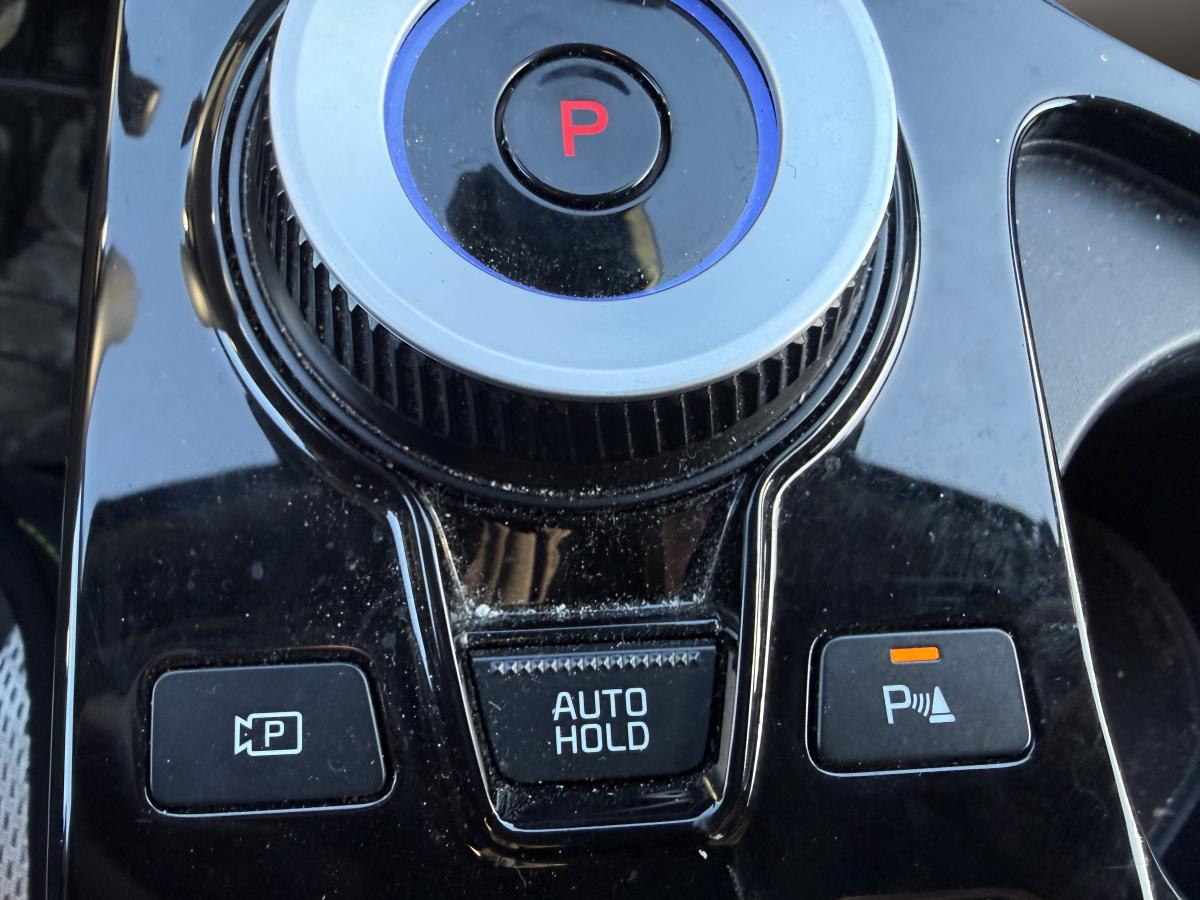 2024 Kia EV6 - Image 13