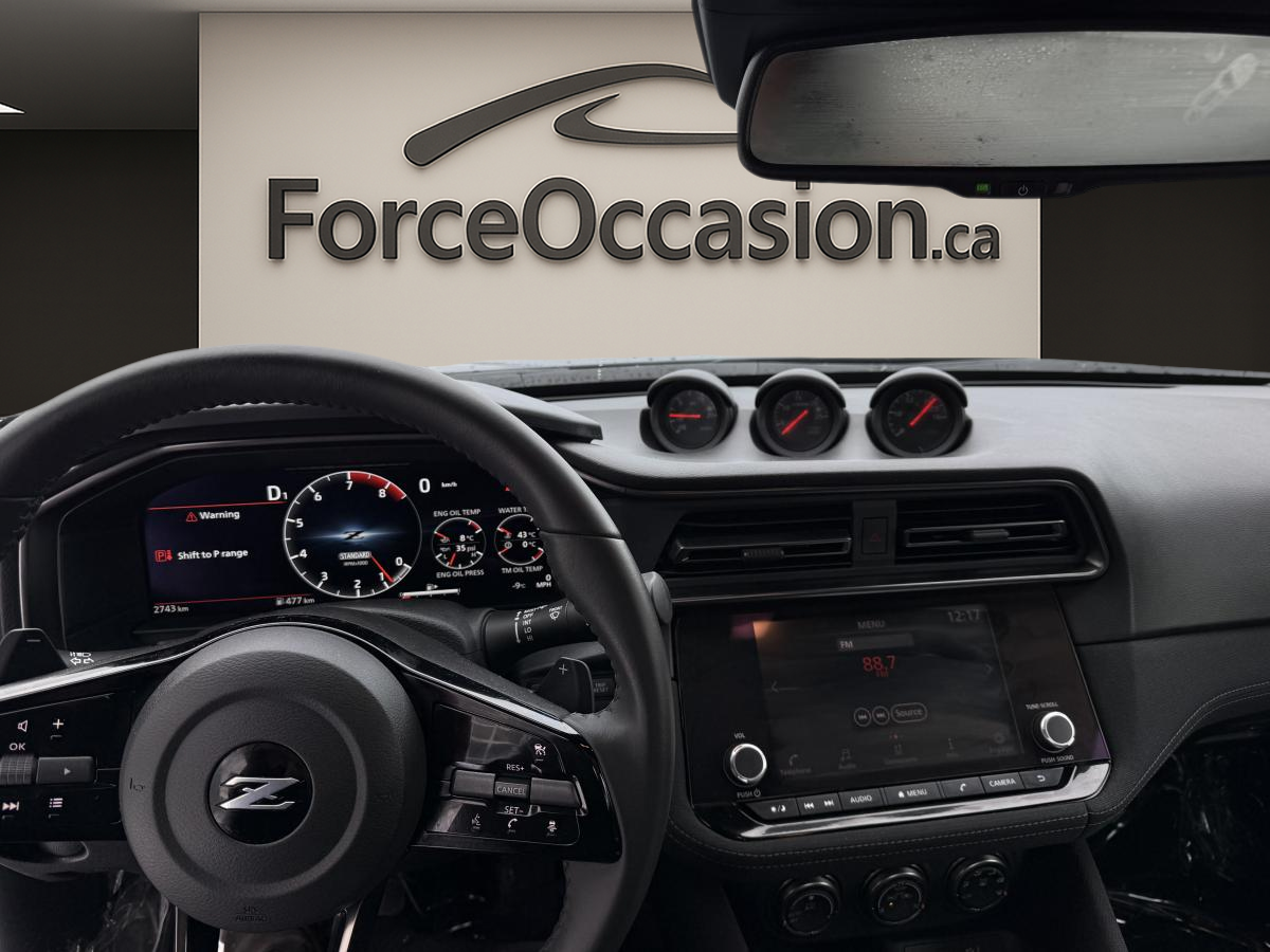 2024 Nissan Z - Image 15